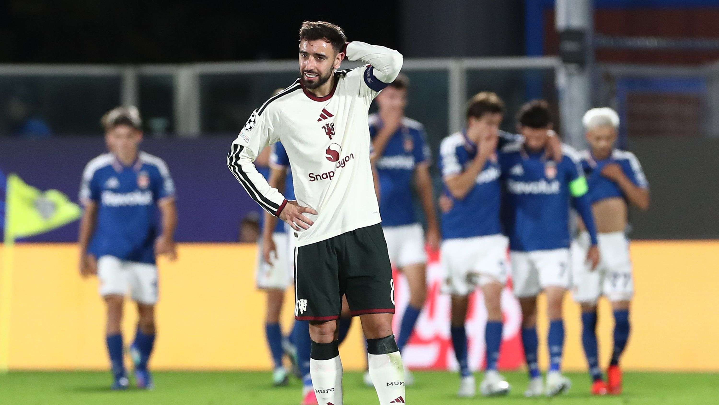 Carragher attacks Bruno Fernandes: without Carrick I would not have won the Premier League Player of the Season award  