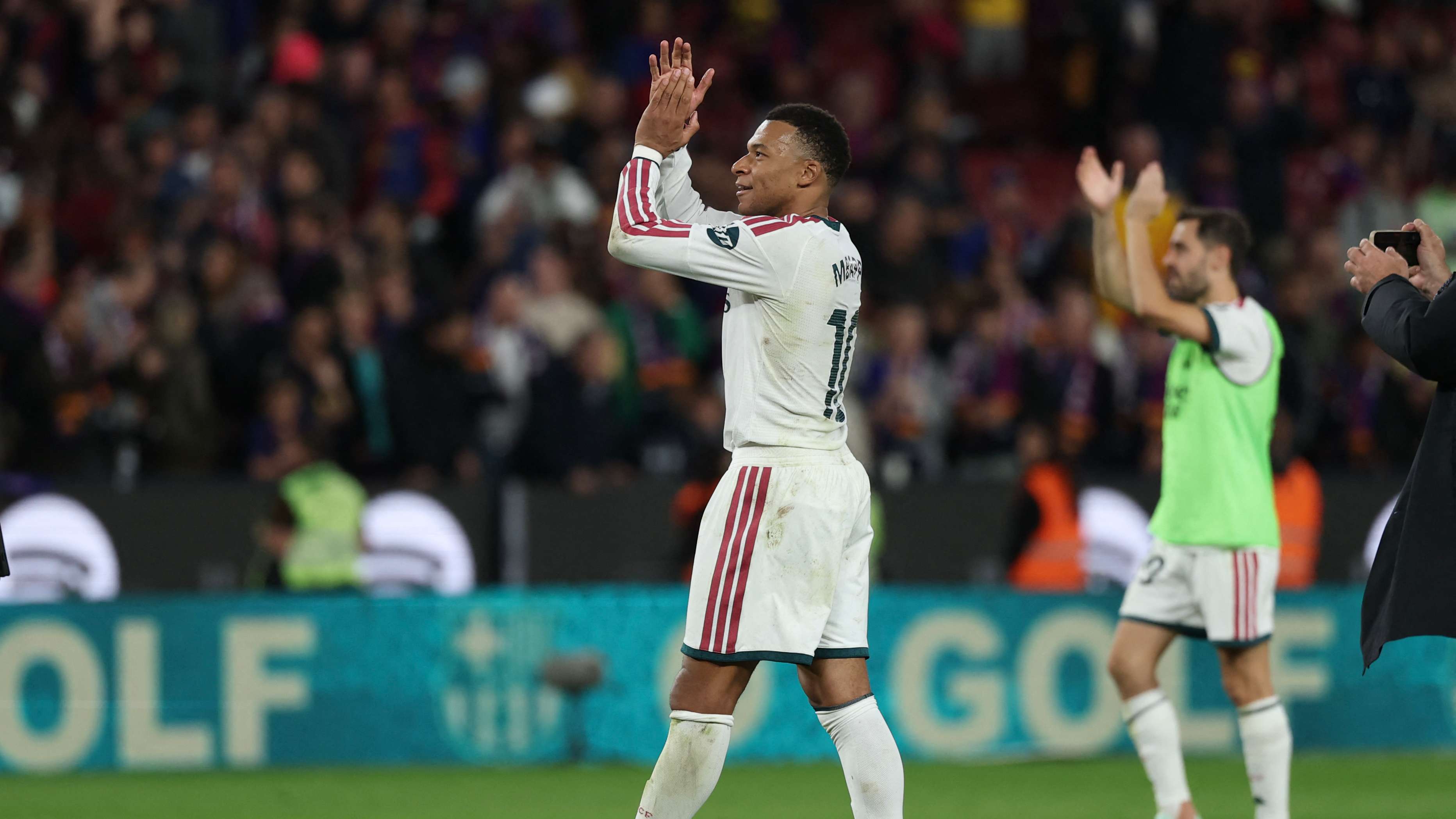 Unexpected intervention ignites the dictator's crisis: a surprise ally backs Mbappé against China  