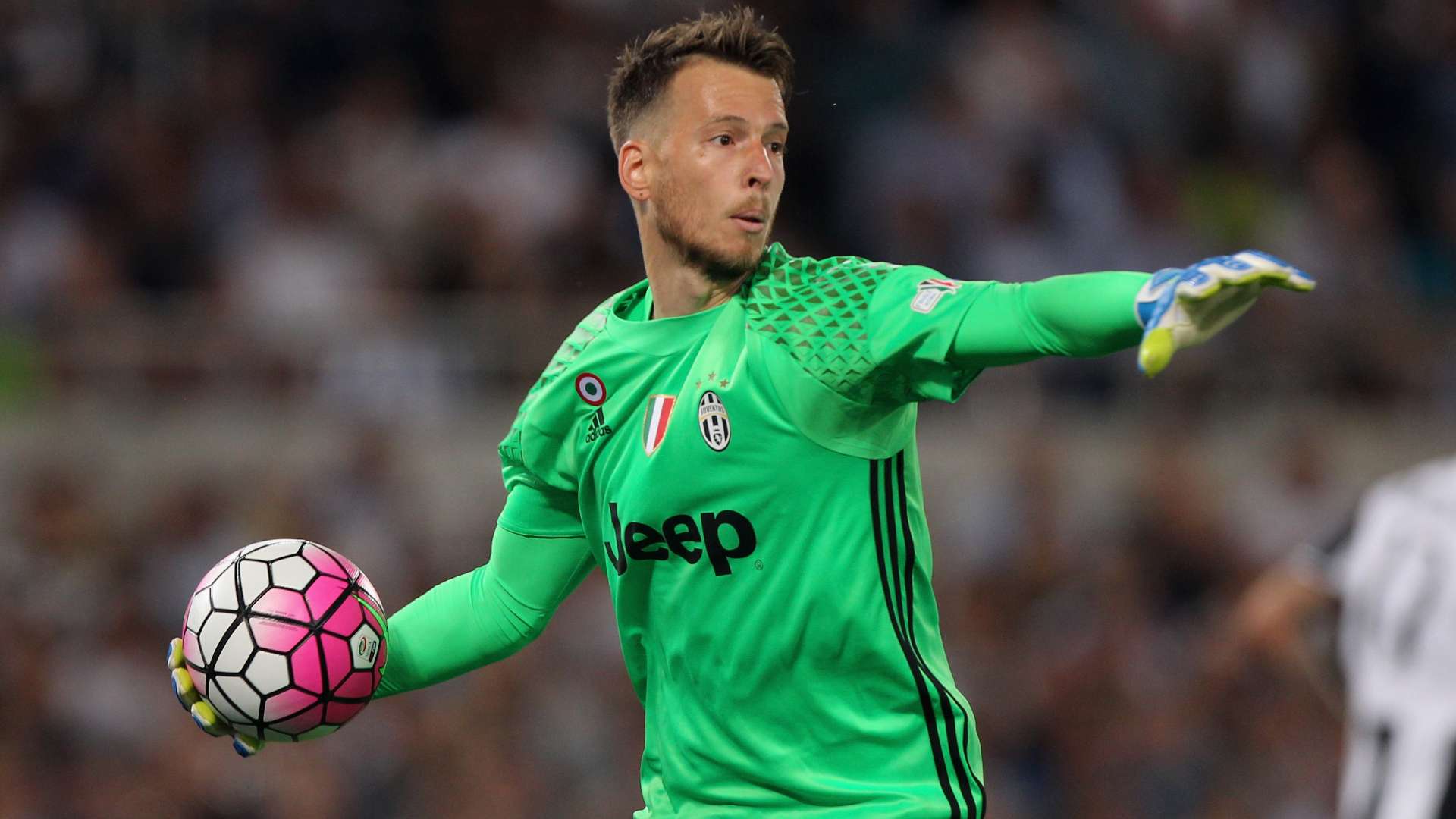 Neto: "When Juventus called me I was watching the Davis Cup"  