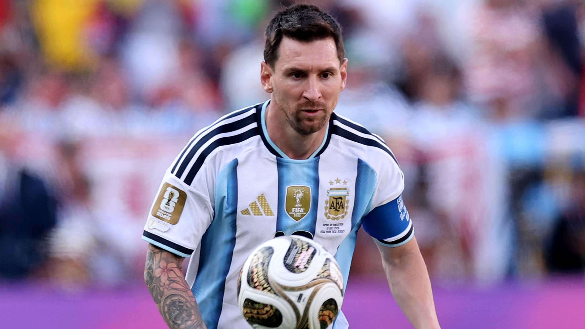"We are not tourists in Argentina": Benin goalkeeper challenges Messi on his farewell night with a fiery message  